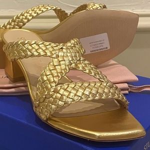 Stuart Weitzman Rosie Sandals in Gold, Size 7